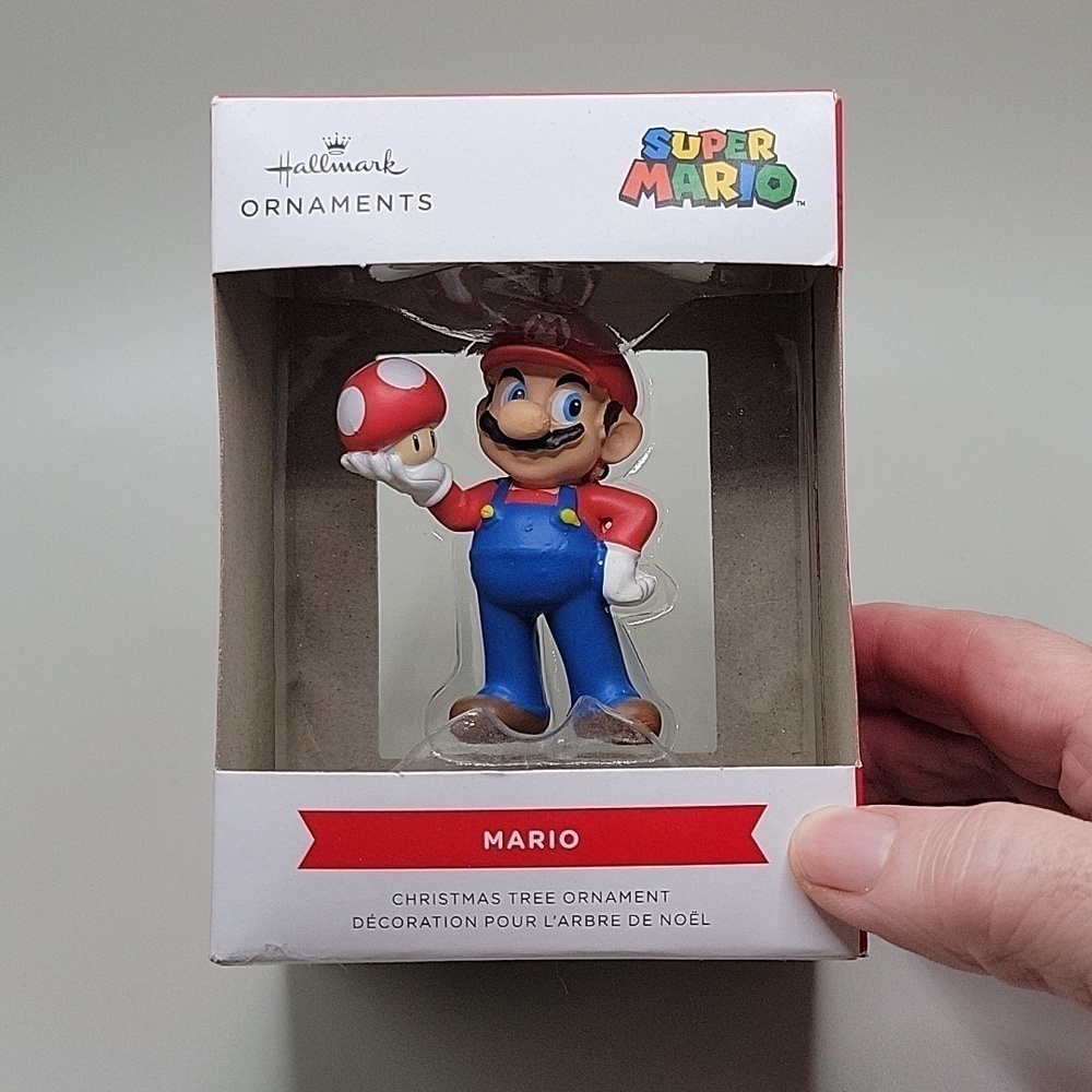 HALLMARK NINTENDO SUPER MARIO Ornament NIB. 2022
